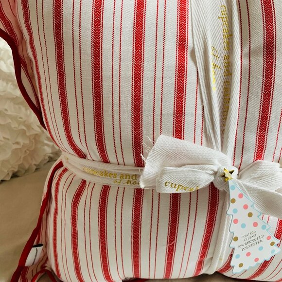 NEW Christmas Cupcakes & Cashmere Two Pink & Red Gingerbread Candy Cane Pillows - Picture 2 of 4